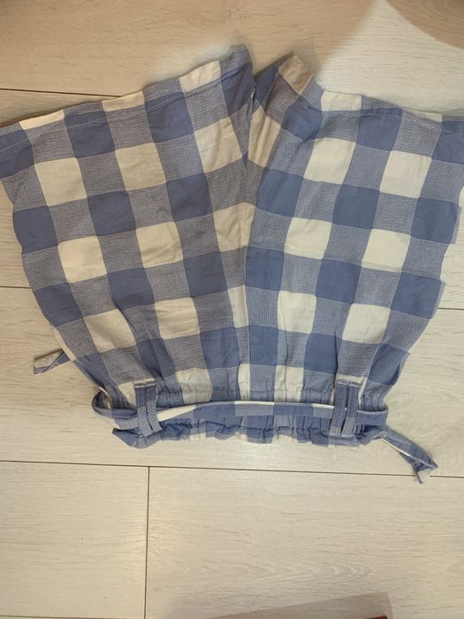 Pantaloni scurti 50 de lei