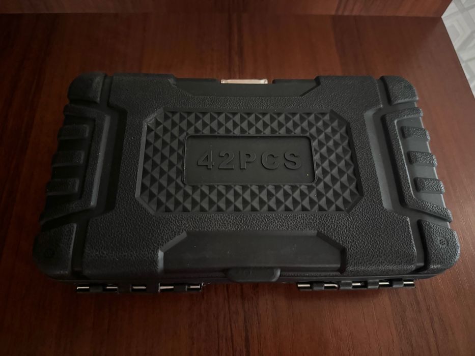 Продам набор ключей 42 предметов!