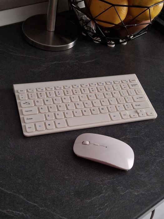 Kit tastatura cu mouse wireless