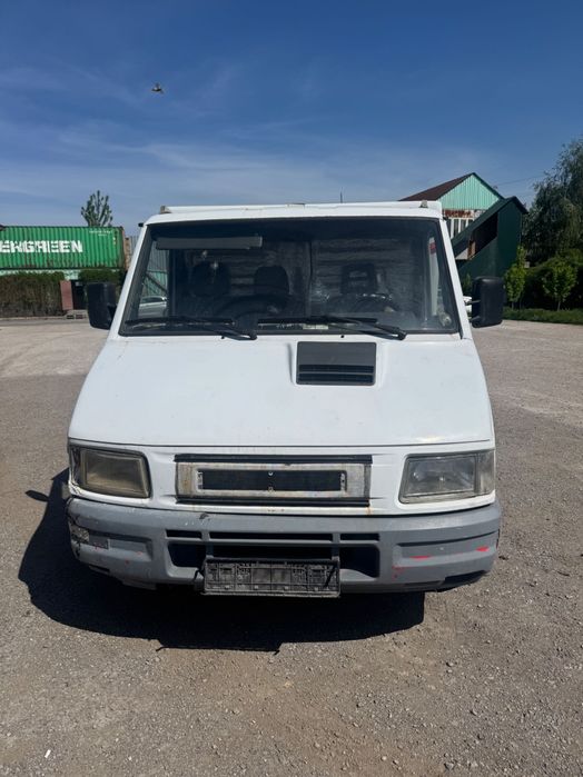Будка мороженица Iveco Daily