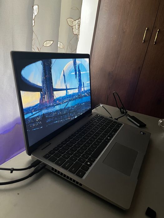 Dell Precision 3590, 64GB RAM, 1TB SSD, Intel Core Ultra 7 155H, RTX