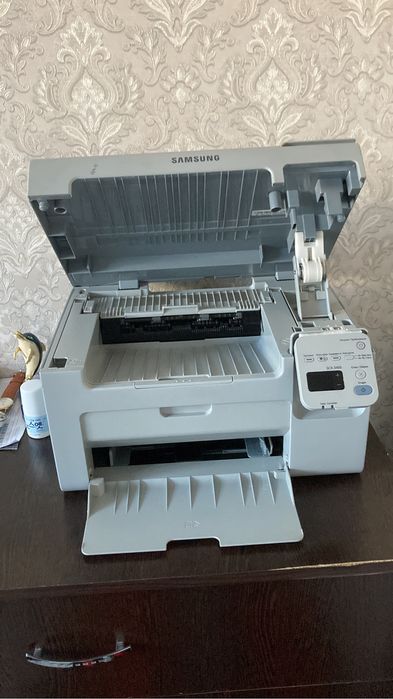 Монохромное лазерное МФУ принтер