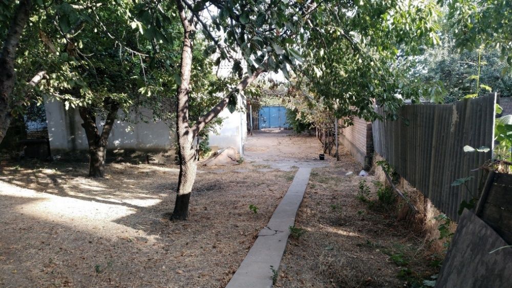 Дом на центральной улице.