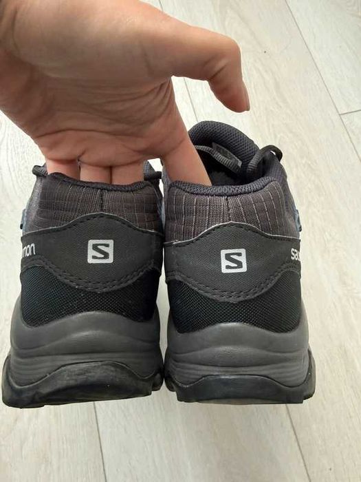 Incaltaminte drumetie Salomon gtx