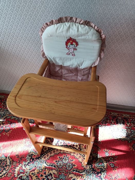 Стульчик для кормления