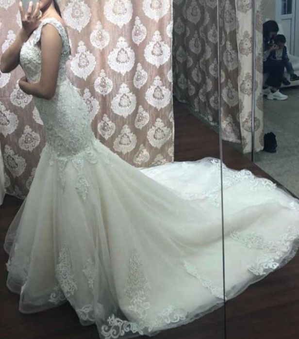 Свадебное платье