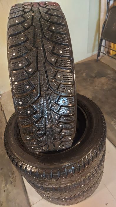 Продам  комплект  резину с дисками