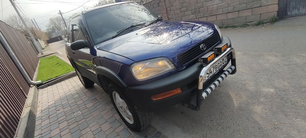 В продаже авто , rav 4