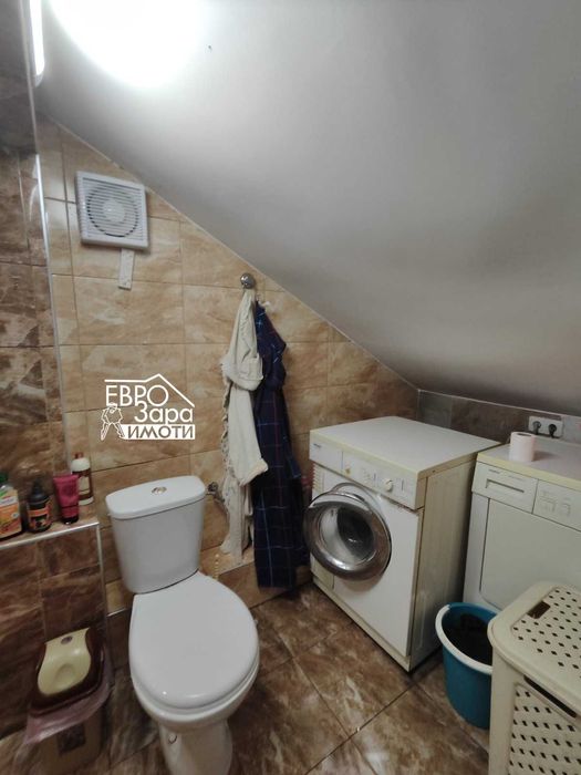 Масивна сграда за продажба – автосервиз плюс два жилищни имота