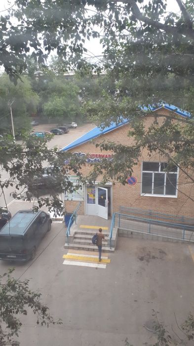 Продам трехкомнатную квартиру. Торг