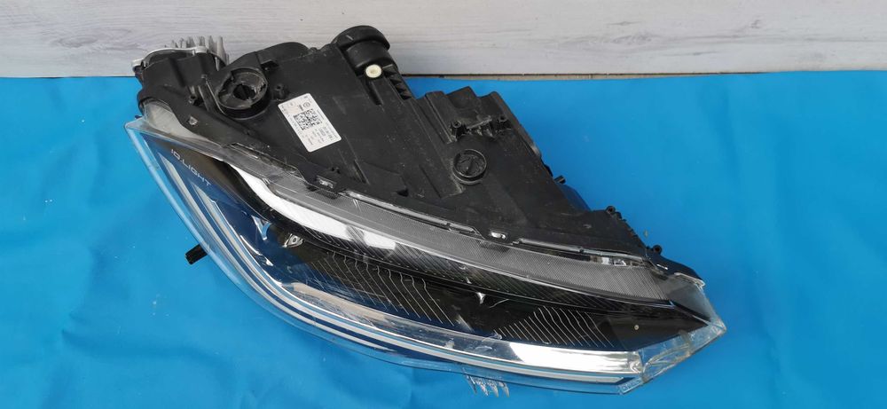 Фар за VW Polo IQ Light / ВФ Поло 2022