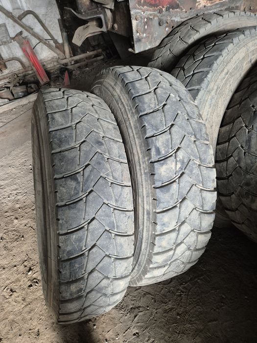 Продам резину на самосвал