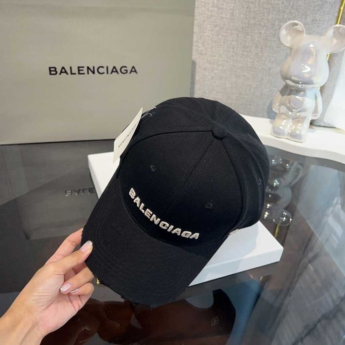 Aduc pe comanda Sepci BALENCIAGA orice model