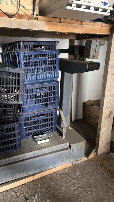 Продам весы большые
