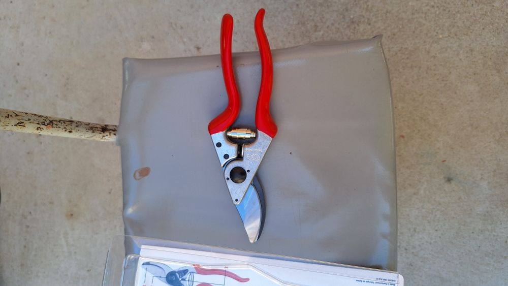 Felco 9 ,Felco 13 , Felco 2  професионални лозаро - овощарски ножици