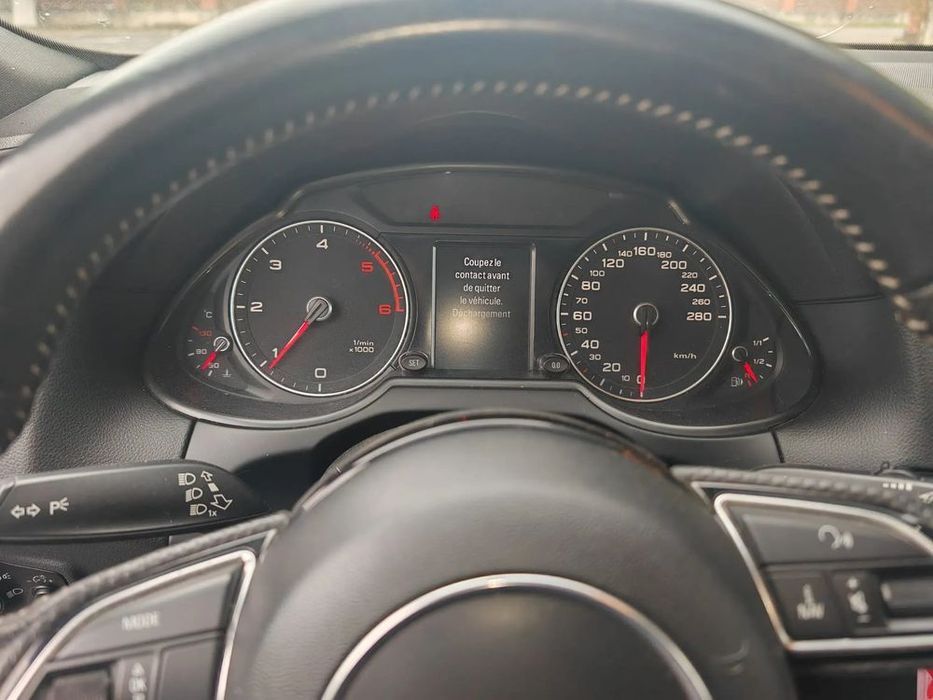 dezmembrez audi q 5 ,an 2015 ,2.0 d , cod motor cgl
