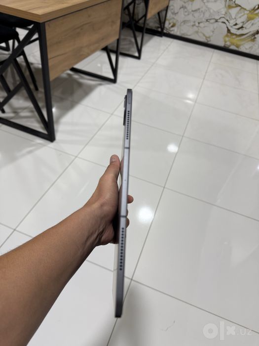iPad Pro ,,13” M4 sim kartalik (imeykadan o’tgan) + Pencil Pro