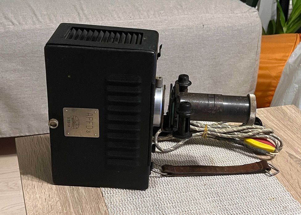 Proiector diapozitive IOR Bucuresti APFD 3 complet vintage functional