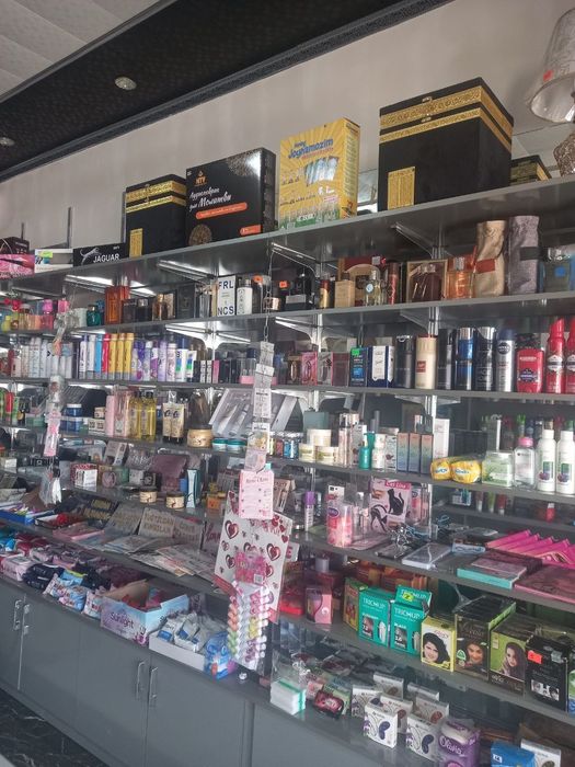 Стелаж magazin uchun