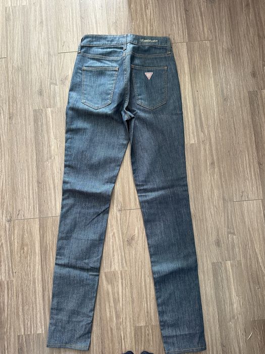 Blugi Guess marimea 27