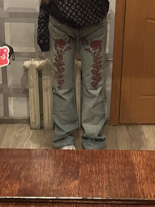 Джинсы версачи кутюр