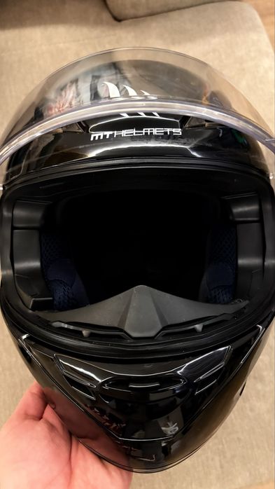 Каска за мотор MT Helmets Размер M 57-58 + подарък Ръкавици