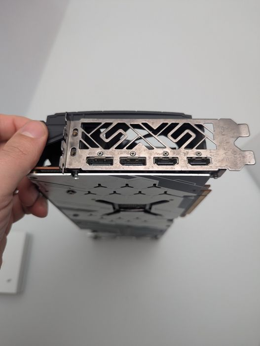 Placa video defecta Rx5700xt