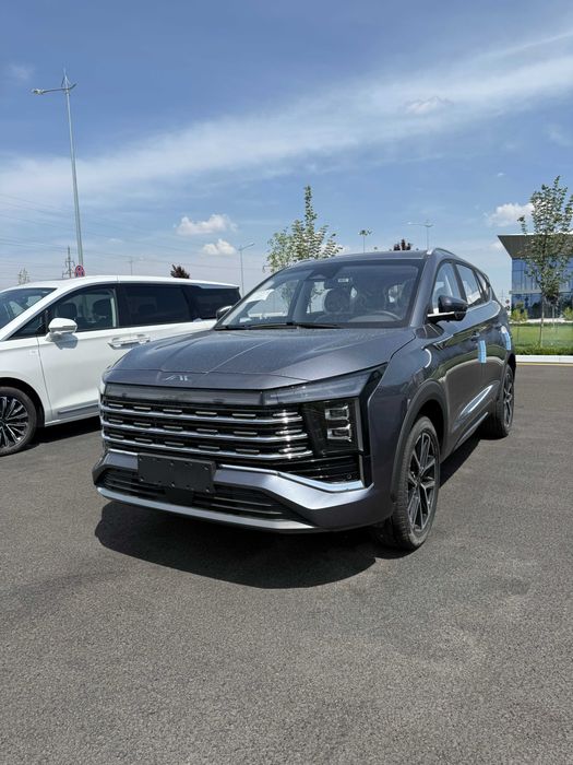 JAC JS8 – Замонавий, кенг ва оила учун мукаммал кроссовер!