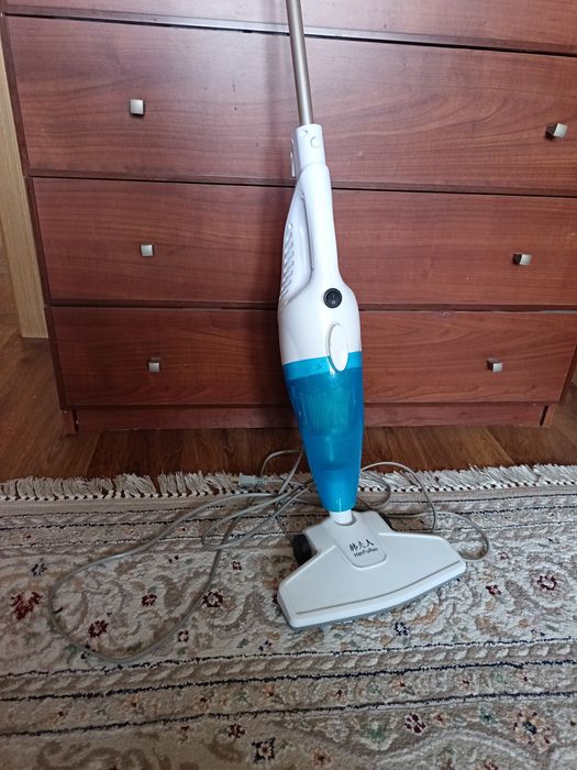 Продам пылесос ручной почти новый