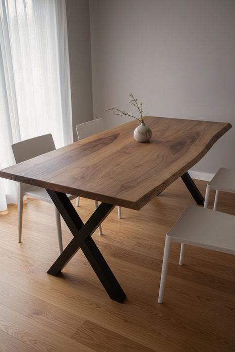 Трапезна маса - масив орех