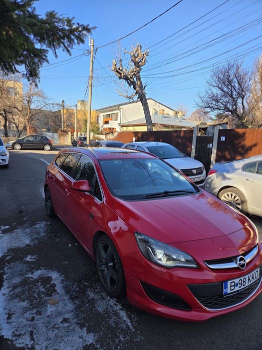 Vând Opel Astra J 2014