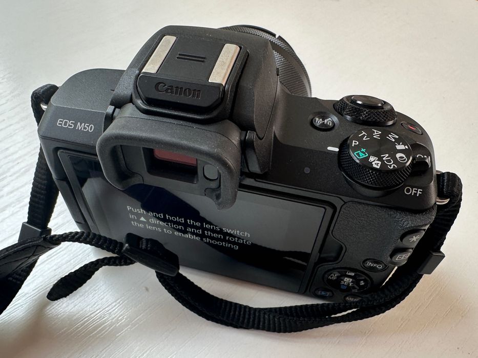 Фотоапарат Canon EOS M50 + Canon EF-M 15-45mm IS STM – като нов
