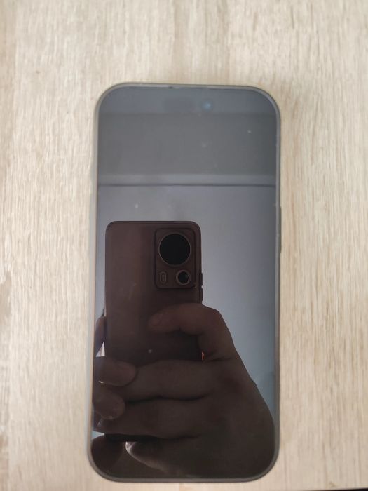 Продам IPhone 16 pro