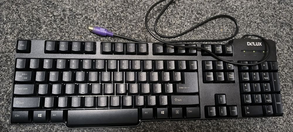 Tastatura Deluxe K8050 conector PS2