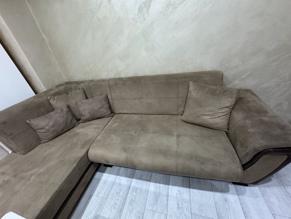 Диван ъглов със две ракли