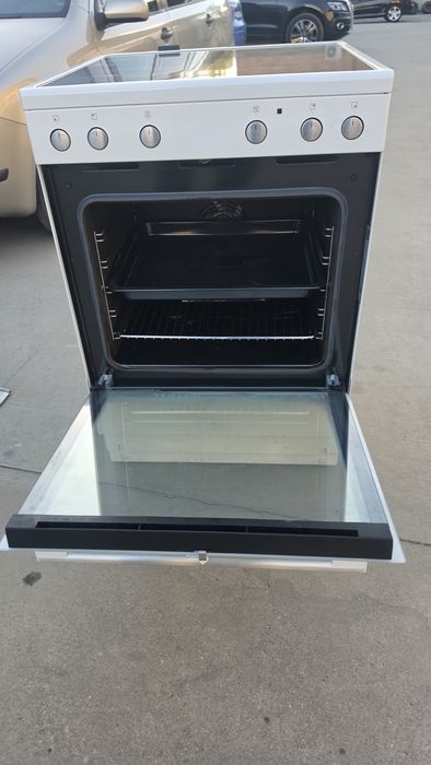 Печка Electrolux 60см