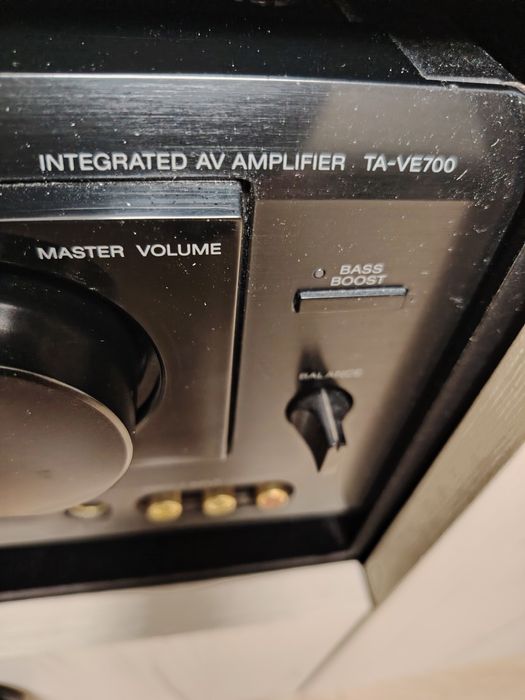 Тонколони CERWIN - VEGA