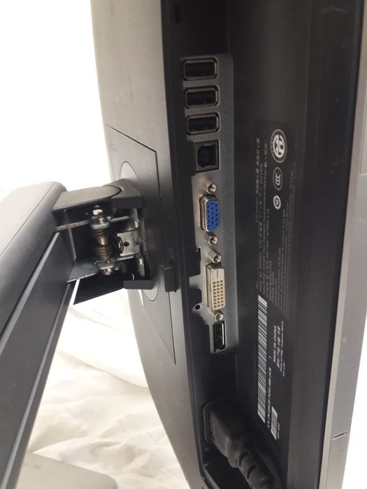 Монитор  Del иl HP