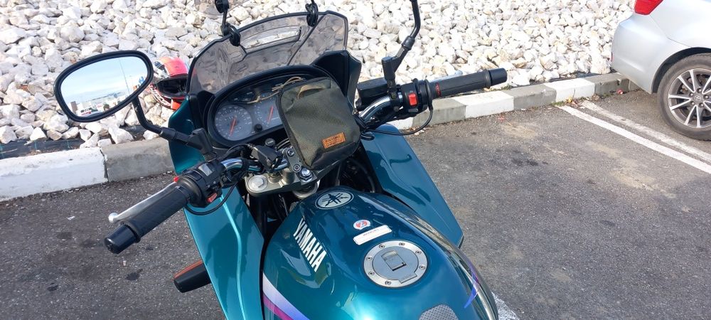 Motocicleta yamaha xj 900