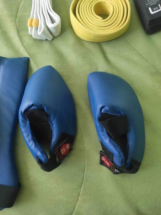 Комплект за защита при източни бойни изкуства, размер М