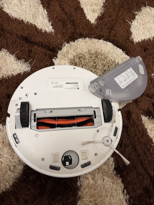 Xiaomi Mi Robot Vacuum Mop 2 Lite, Aspirare și Spălare simultană