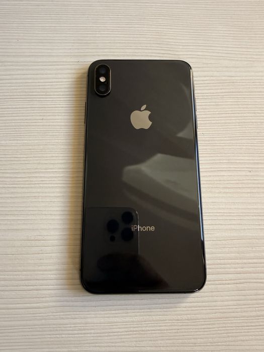 Vand iphone xs max de 64gb