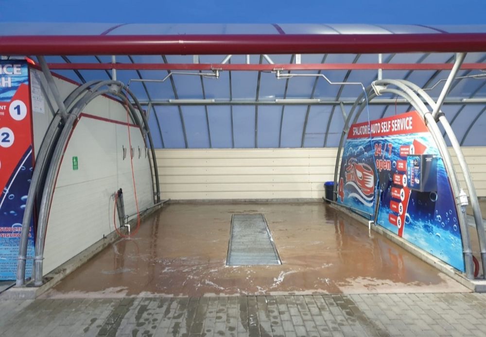 Vând structura metalice