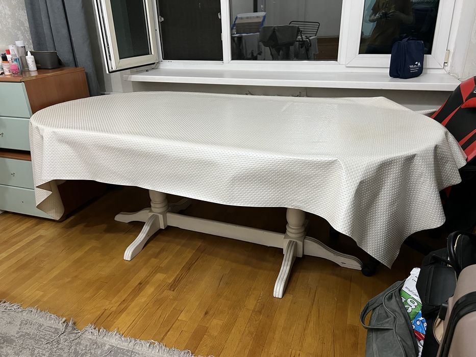 Стол из Италии.