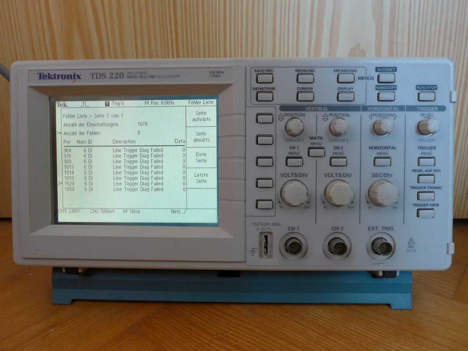 Osciloscop digital Tektronix TDS220, 100 MHz, 2 canale, impecabil