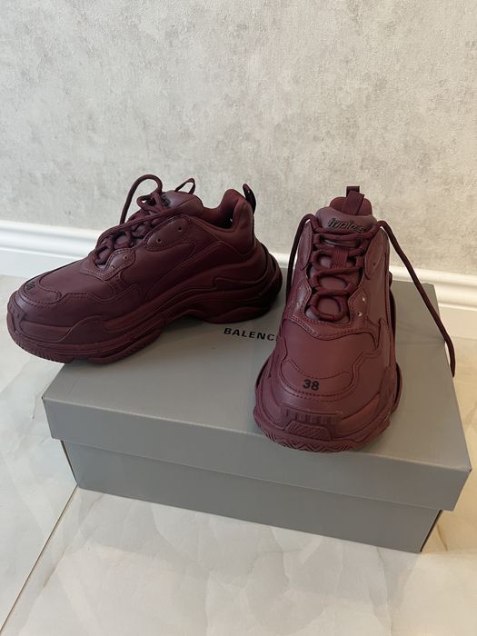Balenciaga 38 номер Triple S sneakers  носени два пъти закупени от