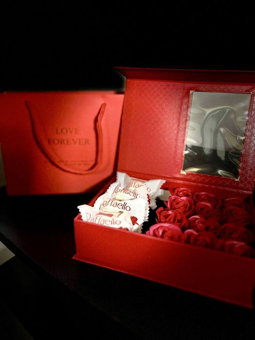 Ideal pt 1 si 8 martie