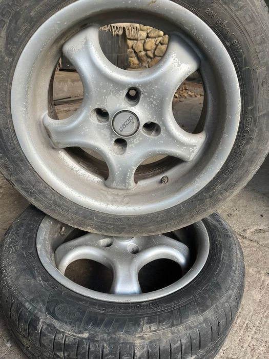 Vând jante echipate