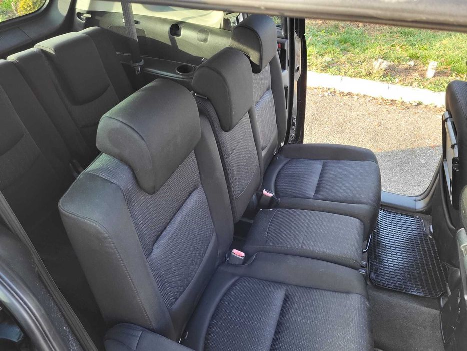 *PROPRIETAR in Austria*Mazda 5*an 2010*Benz*192.000 Km reali*7 Locuri*