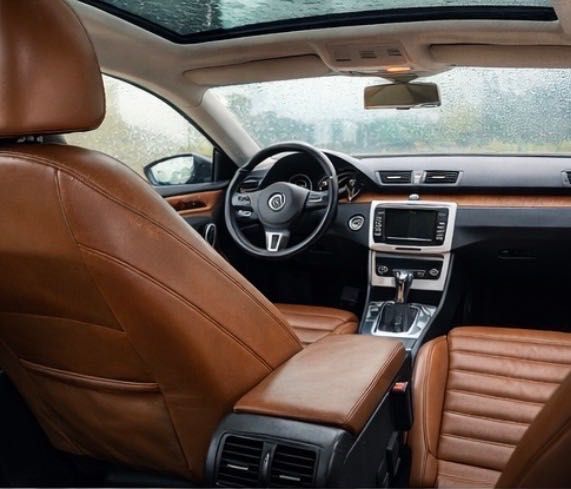 VW Passat CC 2.0 TDI 143 CP | Automat |Piele | Trapă |  electrice